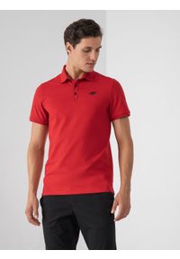 4f - Koszulka polo regular męska - czerwona. Okazja: na co dzień. Typ kołnierza: polo. Kolor: czerwony. Materiał: bawełna, elastan, materiał, jersey, dzianina. Wzór: ze splotem, jednolity, gładki. Styl: casual, klasyczny, sportowy #1