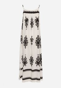 Born2be - Biała Sukienka o Rozkloszowanym Kroju na Ramiączkach w Etniczny Wzór Revoniae. Okazja: na co dzień. Typ kołnierza: dekolt w kształcie V. Kolor: biały. Długość rękawa: na ramiączkach. Styl: elegancki, casual #2