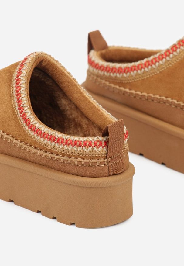 Born2be - Jasnobrązowe Śniegowce Ocieplone na Platformie z Ozdobnym Wyszywaniem Reitenna. Okazja: na co dzień. Kolor: brązowy. Materiał: jeans. Obcas: na platformie. Styl: elegancki, casual, klasyczny