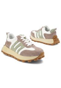 Beżowe Sneakersy Filippo Sportowe Obuwie Damskie. Okazja: na spacer, na co dzień. Kolor: biały. Materiał: zamsz. Szerokość cholewki: normalna. Sport: turystyka piesza #3