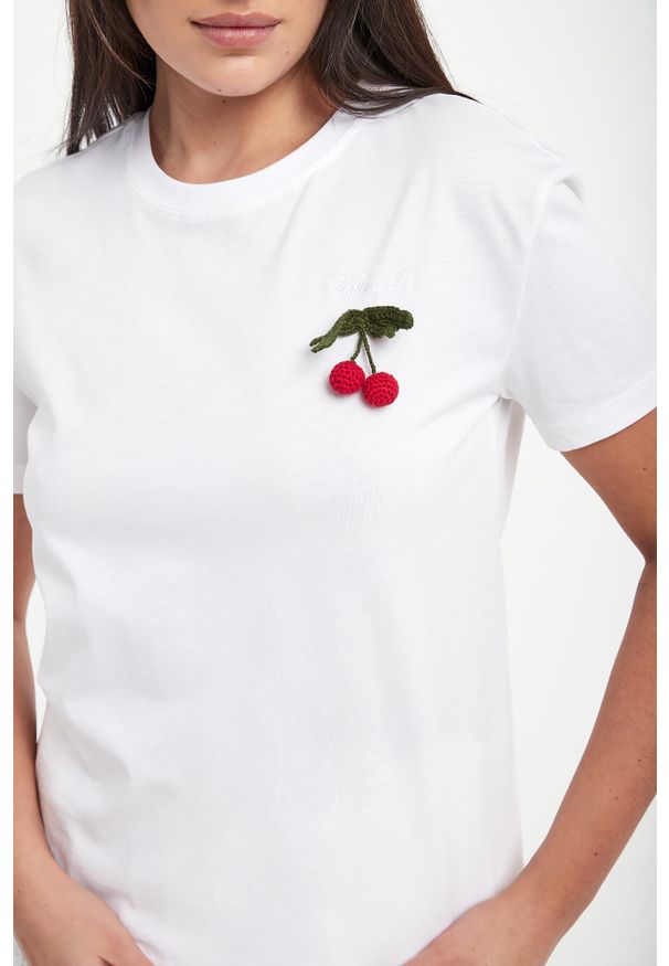 Twinset Milano - T-shirt damski z broszką TWINSET