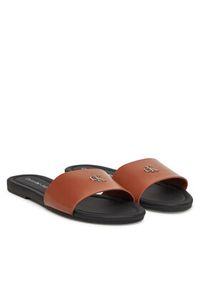 Calvin Klein Jeans Klapki Flat Sandal Slide Mg YW0YW01697 Brązowy. Kolor: brązowy. Materiał: skóra #2