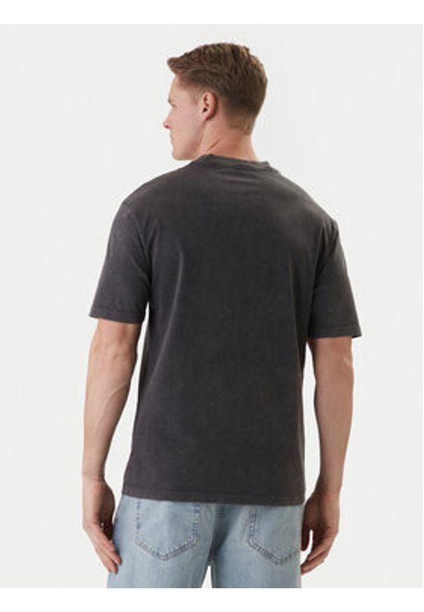 Karl Lagerfeld - KARL LAGERFELD T-Shirt 755171 562256 Szary Loose Fit. Typ kołnierza: dekolt w karo. Kolor: szary. Materiał: bawełna
