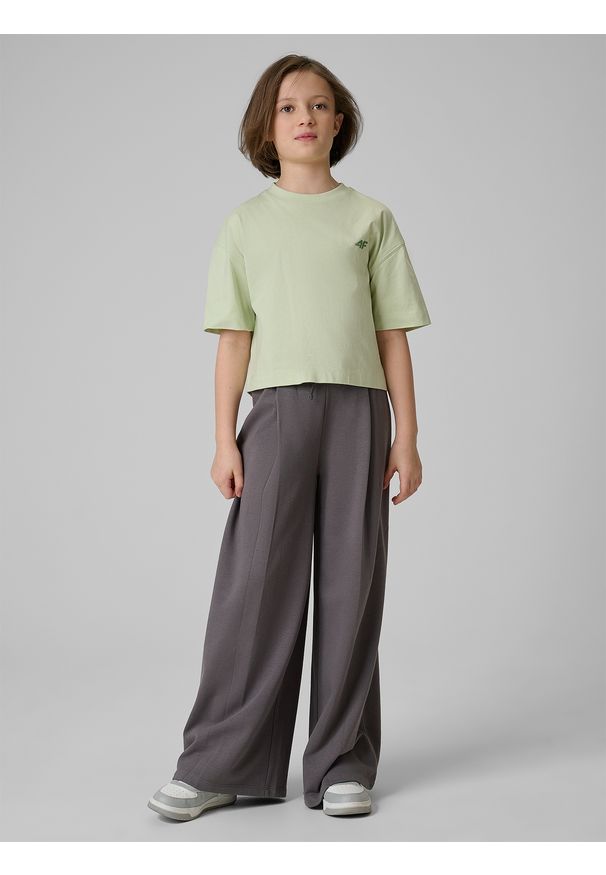 4f - 4F T-shirt loose gładki dziewczęcy - zielony 134/140 (8-10 lat). Okazja: na spacer, na co dzień, na uczelnię. Kolor: turkusowy. Materiał: dzianina, bawełna, skóra, materiał. Wzór: gładki. Sezon: lato. Styl: casual