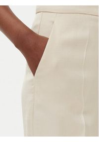Marella Kuloty Elettra2 2515131241200 Écru Regular Fit. Materiał: wiskoza