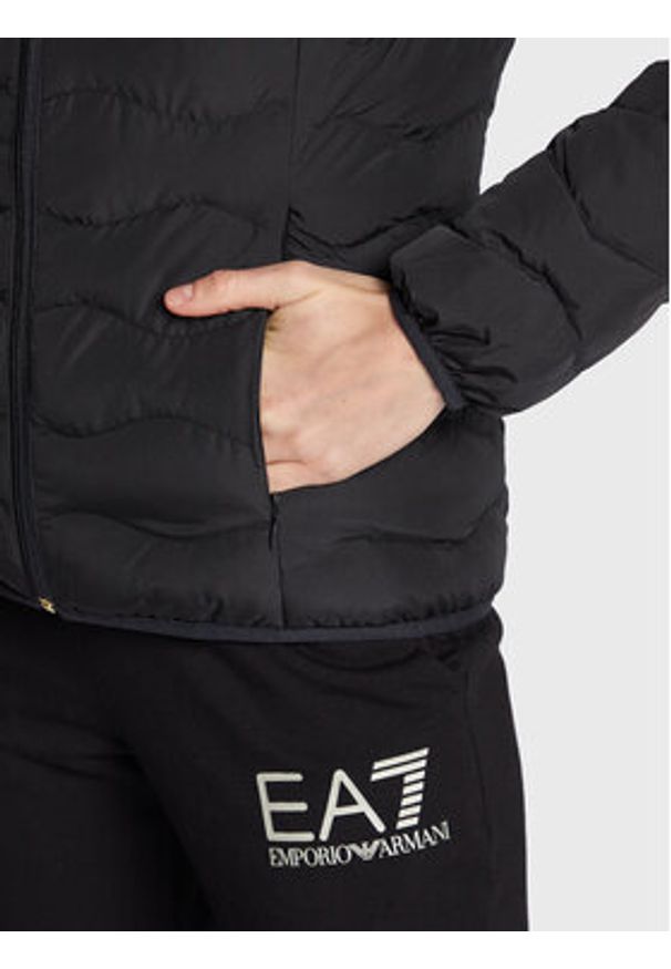EA7 Emporio Armani Kurtka przejściowa 8NTB21 TNF8Z 0200 Czarny Regular Fit. Kolor: czarny. Materiał: syntetyk
