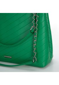 Wittchen - Torebka worek z przeszyciami na łańcuszku zielona. Kolor: zielony. Wzór: haft. Dodatki: z haftem. Materiał: skórzane. Styl: rockowy, casual, elegancki #5
