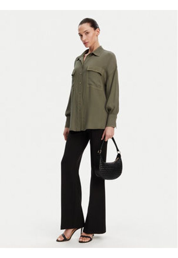 ACCESS FASHION Koszula 53-7006-394 Zielony Relaxed Fit. Kolor: zielony. Materiał: wiskoza