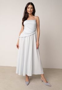 Born2be - Niebieska Bawełniana Sukienka Koktajlowa na Ramiączkach z Asymetryczną Górą Thelis. Okazja: na wesele, na ślub cywilny. Kolor: niebieski. Materiał: bawełna. Długość rękawa: na ramiączkach. Typ sukienki: asymetryczne. Styl: wizytowy #4