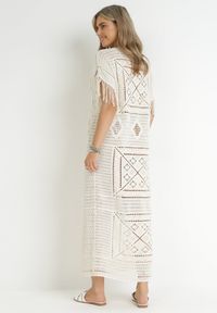Born2be - Beżowa Pudełkowa Sukienka Maxi z Szydełkowej Tkaniny z Frędzelkami Sasori. Okazja: na co dzień. Kolor: beżowy. Materiał: tkanina. Długość rękawa: krótki rękaw. Styl: casual. Długość: maxi #2