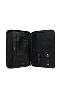 Calvin Klein Etui na laptopa Ck Sleek Folio K50K513035 Czarny. Kolor: czarny. Materiał: skóra