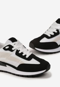 Renee - Czarno-Białe Sznurowane Sneakersy z Materiałowymi Wstawkami Aneril. Kolor: czarny. Materiał: materiał