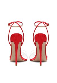 FEMME Los Angeles - FEMME LOS ANGELES - Czerwone sandały na szpilce Gia. Zapięcie: pasek. Kolor: czerwony. Wzór: paski. Obcas: na szpilce. Styl: wizytowy. Wysokość obcasa: wysoki #4
