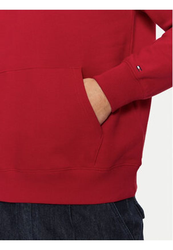 TOMMY HILFIGER - Tommy Hilfiger Bluza MW0MW39050 Czerwony Regular Fit. Kolor: czerwony. Materiał: bawełna