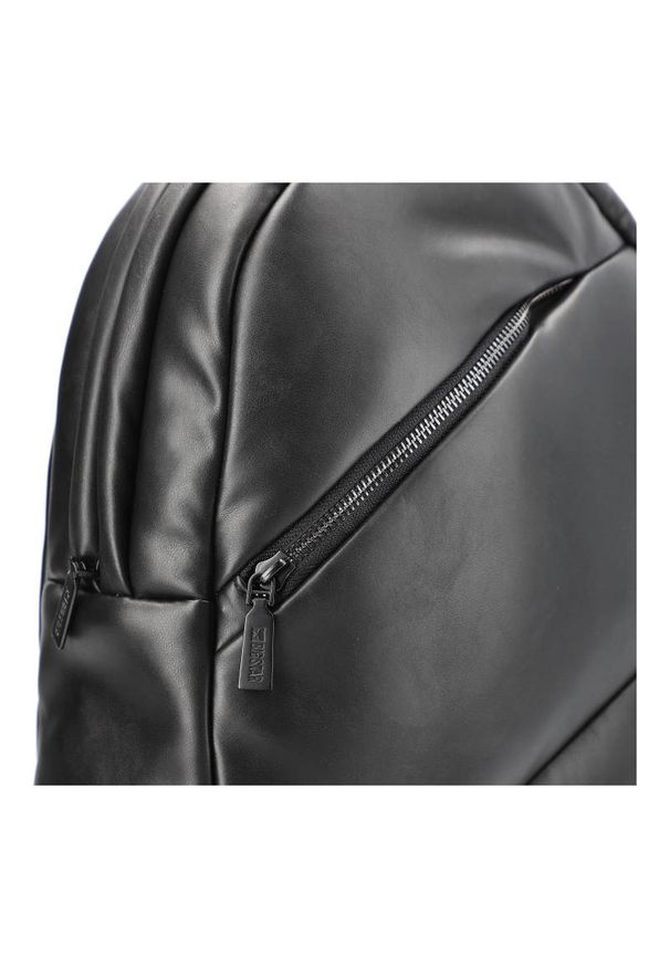 Big-Star - Czarny Stylowy Plecak Damski Big Star. Kolor: czarny. Styl: elegancki