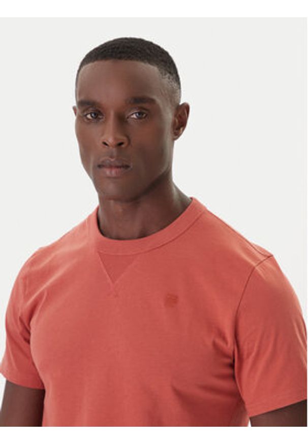 G-Star RAW - G-Star Raw T-Shirt Nifous D24449-336 Pomarańczowy Regular Fit. Kolor: pomarańczowy. Materiał: bawełna