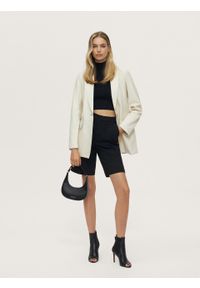 Kazar - Czarna skórzana torebka w kształcie półksiężyca. Kolor: czarny. Materiał: skórzane. Rozmiar: małe. Rodzaj torebki: na ramię #5