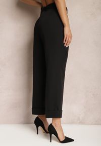 Renee - Czarne Garniturowe Spodnie High Waist z Paskiem z Klamrą Ficuza. Okazja: na spotkanie biznesowe. Stan: podwyższony. Kolor: czarny. Styl: biznesowy, elegancki #5