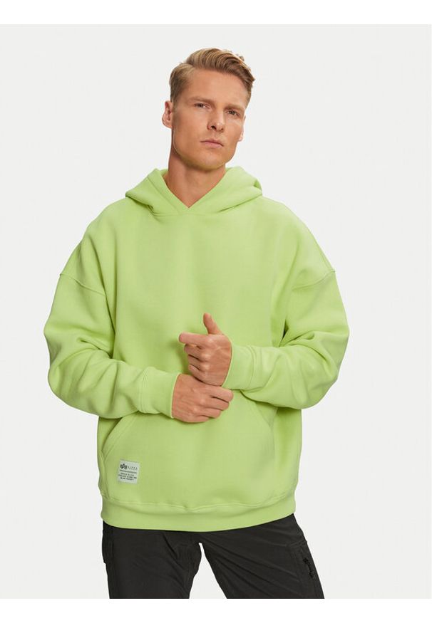 Alpha Industries Bluza 146336 Zielony Regular Fit. Kolor: zielony. Materiał: bawełna, syntetyk