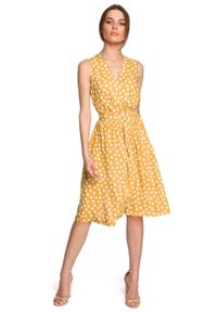 Style - Kopertowa sukienka midi w grochy z paskiem w talii żółta. Kolor: żółty. Wzór: grochy. Typ sukienki: kopertowe. Długość: midi #3