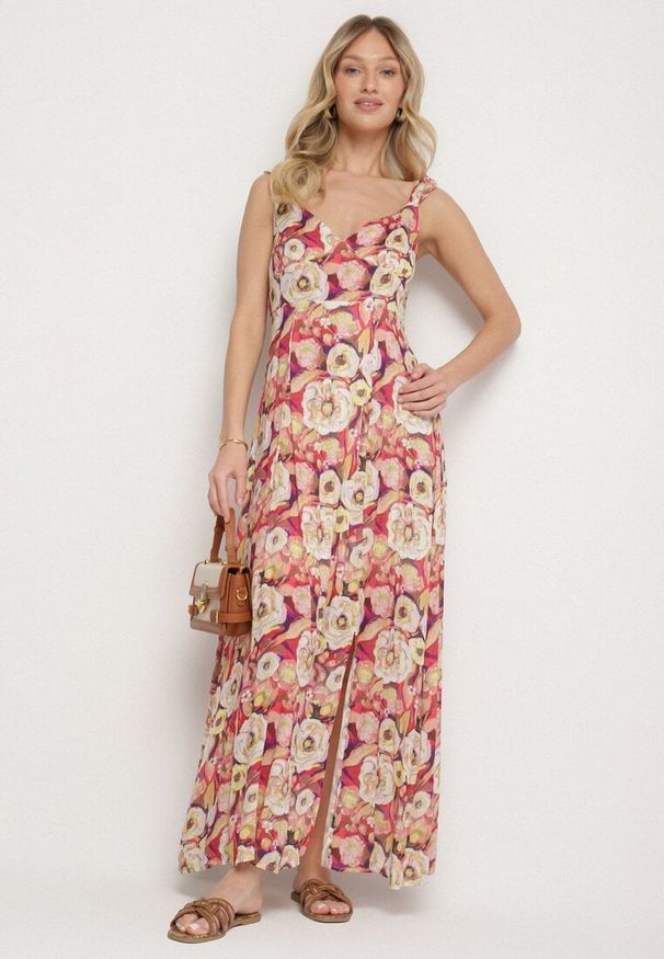 Born2be - Czerwona Rozkloszowana Sukienka z Wiskozy w Kwiatowym Wzór Redeelle. Okazja: na co dzień. Kolor: czerwony. Materiał: wiskoza. Wzór: kwiaty. Typ sukienki: rozkloszowane. Styl: casual, elegancki