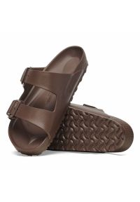 Klapki Birkenstock Arizona 1027402 brązowe. Kolor: brązowy. Materiał: tworzywo sztuczne, skóra. Styl: klasyczny #7