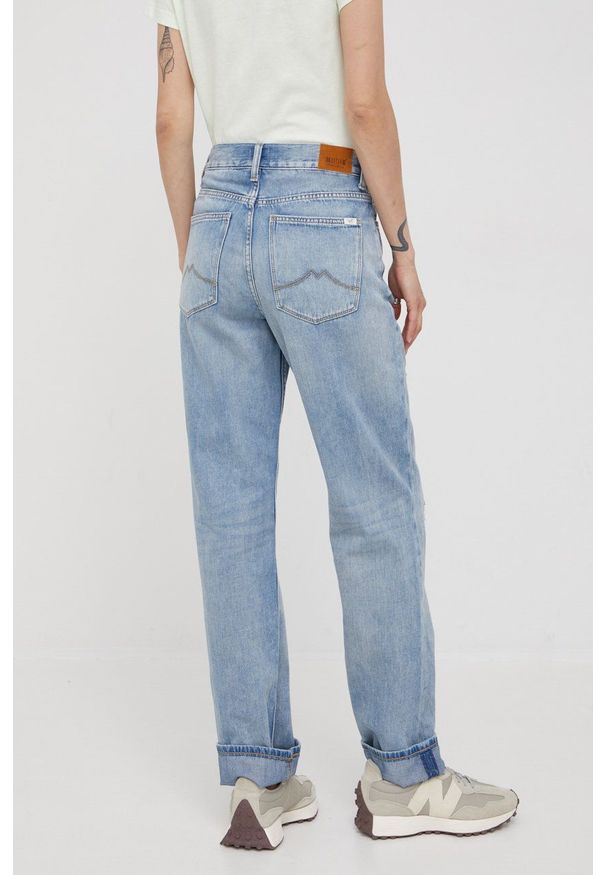 Mustang jeansy Kelly Straight damskie high waist. Stan: podwyższony. Kolor: niebieski