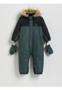 Reserved - Ocieplany kombinezon z rękawiczkami - zielony. Kolor: zielony. Materiał: tkanina #1