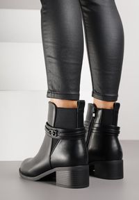 Born2be - Czarne Botki Sztyblety z Metalicznymi Ozdobami Falavela. Okazja: na co dzień. Zapięcie: zamek. Kolor: czarny. Wzór: aplikacja. Styl: casual, elegancki #6