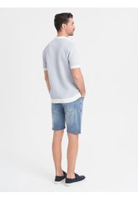 Ombre Clothing - Denimowe męskie szorty o klasycznym kroju – jasnoniebieskie V2 - Rozmiar: M. Kolor: niebieski. Materiał: jeans, elastan, skóra, bawełna. Wzór: aplikacja. Sezon: lato. Styl: klasyczny #3