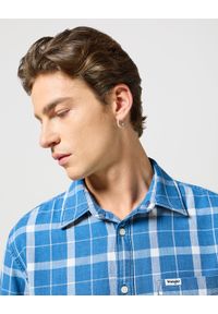 Wrangler - WRANGLER MĘSKA KOSZULA 1 PKT SHIRT BLUE INDIGO 112357249