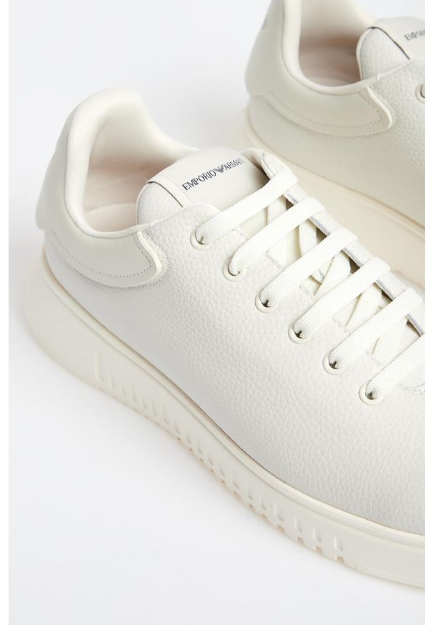 Emporio Armani - Sneakersy męskie skórzane EMPORIO ARMANI. Materiał: skóra
