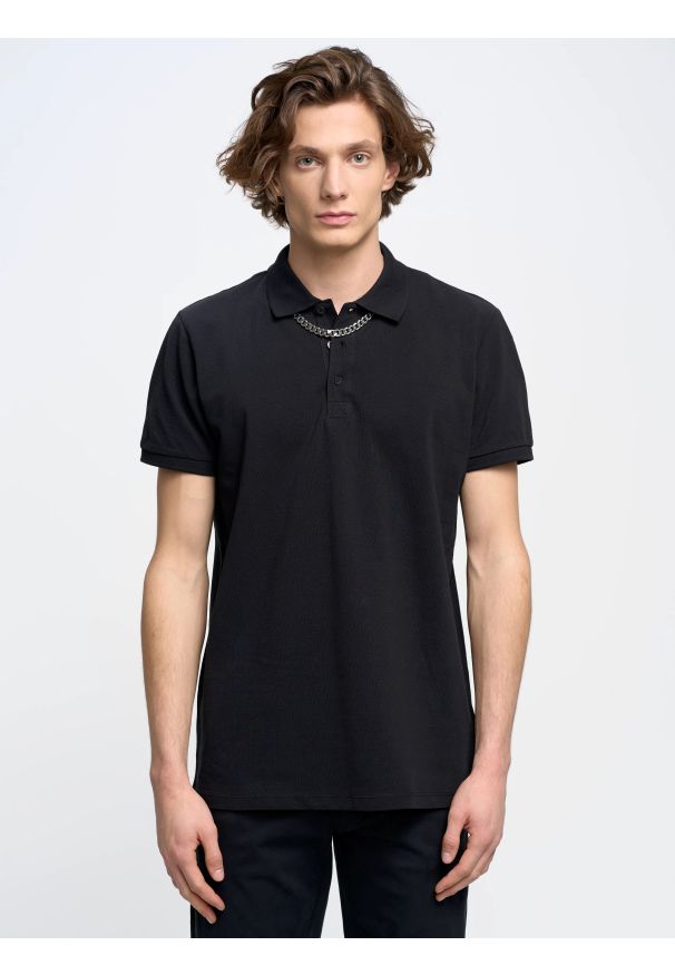 Big-Star - Koszulka męska polo czarna Markolinos 906. Typ kołnierza: polo. Kolor: czarny. Materiał: jeans. Długość: krótkie. Wzór: gładki. Styl: klasyczny, elegancki