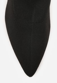 Born2be - Czarne Botki Vices na Metalicznej Szpilce Kaczuszce ze Skarpetową Cholewką Vamige. Okazja: na co dzień. Kolor: czarny. Materiał: jeans. Szerokość cholewki: normalna. Obcas: na szpilce. Styl: casual, klasyczny #4