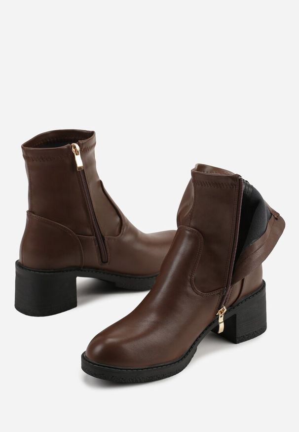 Renee - Brązowe Botki do Kostki Vices na Klocku z Dopasowaną Cholewką Alavitta. Okazja: na co dzień. Kolor: brązowy. Materiał: jeans. Szerokość cholewki: normalna. Styl: casual