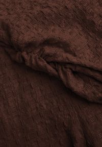 Renee - Brązowy Tłoczony Komplet Spodnie Flare i Top z Marszczeniem w Talii Pimisia. Kolor: brązowy. Materiał: materiał #3