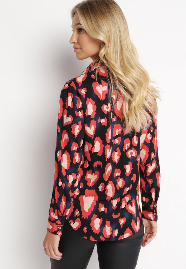 Born2be - Czarno-Czerwona Koszula w Cętki Loiphe. Kolor: czarny. Materiał: tkanina. Styl: klasyczny