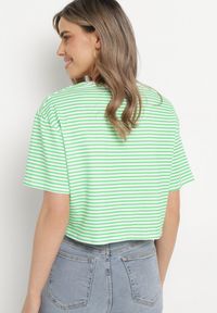 Born2be - Zielony Bawełniany T-shirt o Oversizowym Krótkim Fasonie w Cienkie Paski Lakrida. Okazja: na co dzień. Kolor: zielony. Materiał: bawełna. Długość: krótkie. Wzór: paski. Styl: casual, klasyczny #6
