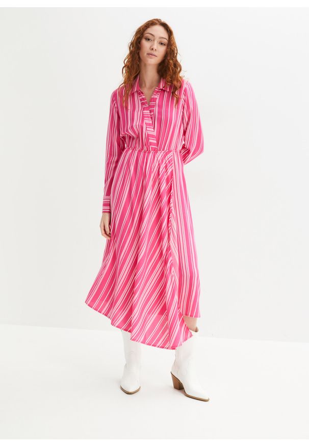 bonprix - Sukienka koszulowa z asymetryczną linią dołu. Kolor: różowy. Materiał: materiał. Wzór: paski. Typ sukienki: koszulowe, asymetryczne