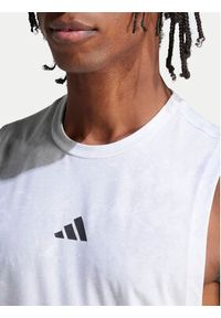 Adidas - adidas Koszulka techniczna Power Workout IS3843 Biały Regular Fit. Kolor: biały. Materiał: syntetyk