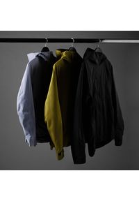 quechua - Kurtka turystyczna męska Quechua MH900 wodoodporna. Kolor: czarny, zielony, wielokolorowy. Sport: turystyka piesza #1