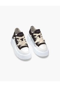 Inuikii - INUIKII MATILDA CANVAS LOW Sneakersy damskie. Okazja: na co dzień. Kolor: czarny. Materiał: materiał, jeans, bawełna, guma. Szerokość cholewki: normalna #4