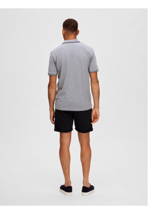 Selected Homme Polo 16087840 Szary Regular Fit. Typ kołnierza: polo. Kolor: szary. Materiał: bawełna