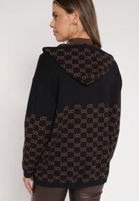 Born2be - Czarny Kardigan na Suwak z Kapturem i Geometrycznym Motywem Lunetusa. Okazja: na co dzień. Typ kołnierza: kaptur. Kolor: czarny. Materiał: jeans. Wzór: geometria. Styl: casual, elegancki #4