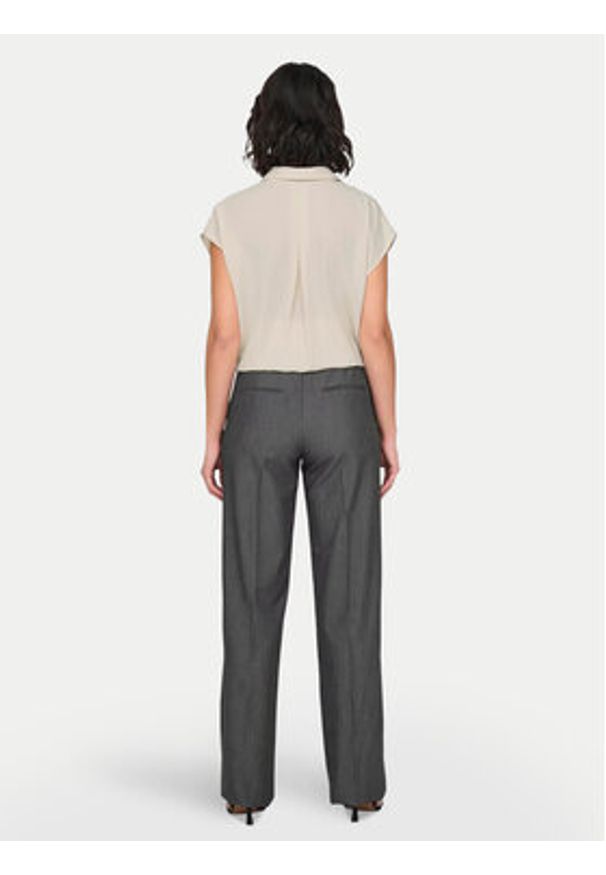 only - ONLY Spodnie materiałowe Kayle 15324532 Szary Straight Fit. Kolor: szary. Materiał: syntetyk