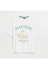 House - Luźna koszulka nadrukiem Maltese biała - Biały. Kolor: biały. Wzór: nadruk #1