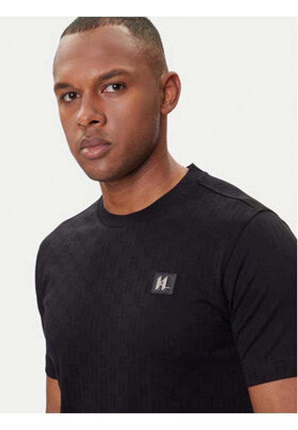 Karl Lagerfeld - KARL LAGERFELD T-Shirt 755004 554201 Czarny Regular Fit. Typ kołnierza: dekolt w karo. Kolor: czarny. Materiał: bawełna