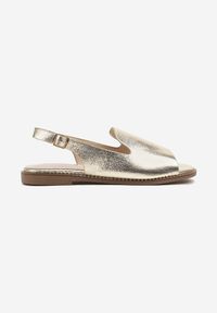 Renee - Złote Sandały Slingback ze Skórzaną Wkładką i Noskiem Peep Toe Kirassa. Nosek buta: otwarty. Zapięcie: sprzączka. Kolor: złoty. Materiał: skóra. Obcas: na płaskiej podeszwie. Styl: klasyczny #4