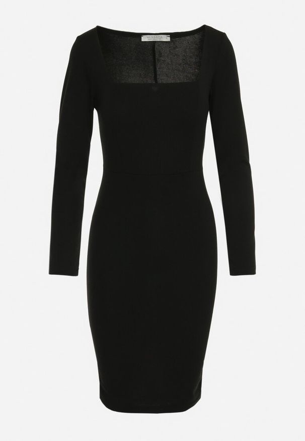 Born2be - Czarna Dopasowana Sukienka Midi z Wycięciem Calense. Typ kołnierza: dekolt kwadratowy. Kolor: czarny. Długość rękawa: długi rękaw. Długość: midi