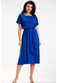 Awama - Midi Sukienka z Kimonowym Krótkim Rękawem - Niebieska. Kolor: niebieski. Materiał: elastan, wiskoza. Długość rękawa: krótki rękaw. Długość: midi